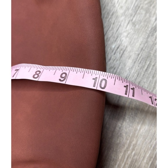 Oversized Crescent Shoulder Bag Purse Brown Gold Hardware‎ Universal Thread New - Picture 6 of 6